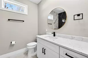 284 Roosevelt Ave, Masaryktown, FL 34604 - Photo 39