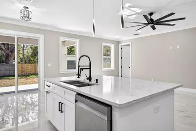 284 Roosevelt Avenue, Masaryktown, FL 34604 - Photo 23
