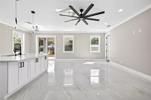284 Roosevelt Ave, Masaryktown, FL 34604 - Photo 9