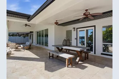 1028 79th Street S, Saint Petersburg, FL 33707 - Photo 47
