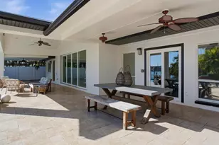 1028 79th St S, Saint Petersburg, FL 33707 - Photo 47