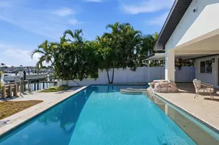 1028 79th St S, Saint Petersburg, FL 33707 - Photo 49