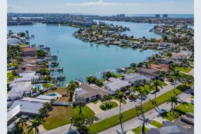 1028 79th Street S, Saint Petersburg, FL 33707 - Photo 69