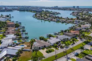 1028 79th St S, Saint Petersburg, FL 33707 - Photo 69