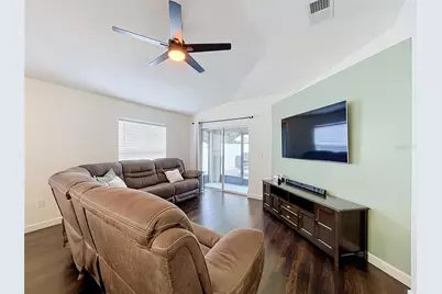 7710 Carriage Pointe Drive, Gibsonton, FL 33534 - Photo 15