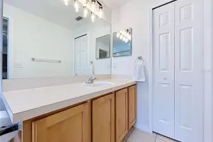 7710 Carriage Pointe Dr, Gibsonton, FL 33534 - Photo 21