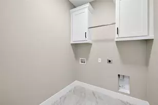 288 Roosevelt Ave, Masaryktown, FL 34604 - Photo 47