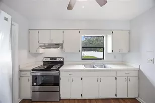 5412 N 48th St, Tampa, FL 33610 - Photo 13