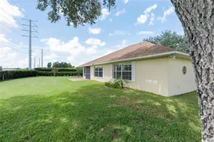 6412 Laurelwood Dr, Zephyrhills, FL 33542 - Photo 47