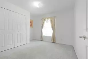 6412 Laurelwood Dr, Zephyrhills, FL 33542 - Photo 9