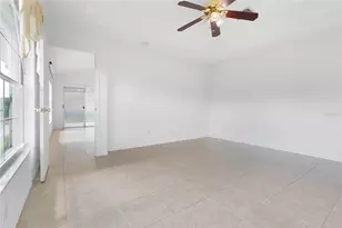 6412 Laurelwood Dr, Zephyrhills, FL 33542 - Photo 43