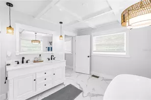3935 Burlington Ave N, Saint Petersburg, FL 33713 - Photo 35