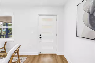 8171 37th Ave N, Saint Petersburg, FL 33710 - Photo 5