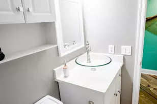 2506 N Rocky Point Dr, Tampa, FL 33607 - Photo 11