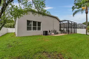 2041 Heartland Cir, Valrico, FL 33594 - Photo 15