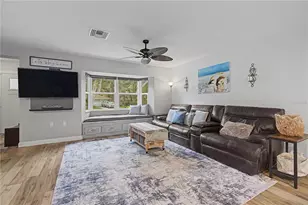 1706 Avoca Dr, Tarpon Springs, FL 34689 - Photo 9