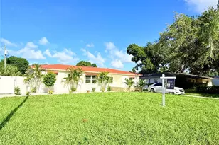1500 77th St N, Saint Petersburg, FL 33710 - Photo 5