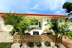 1500 77th St N, Saint Petersburg, FL 33710 - Photo 5