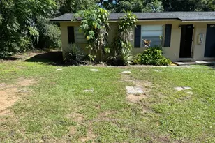 37147 Marlu Ln, Dade City, FL 33525 - Photo 1