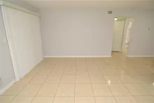 8643 Mallard Reserve Dr, Tampa, FL 33614 - Photo 23