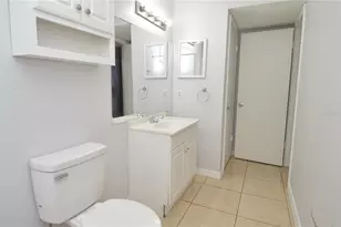 8643 Mallard Reserve Dr, Tampa, FL 33614 - Photo 37