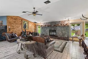 5318 Sandra Dr, Weeki Wachee, FL 34607 - Photo 11