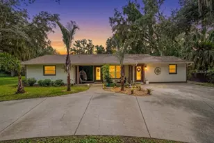 205 Cagle Rd, Brandon, FL 33511 - Photo 3