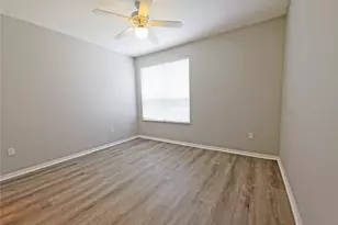 9018 Lake Chase Island Way, Tampa, FL 33626 - Photo 13