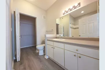 9018 Lake Chase Island Way #9018, Tampa, FL 33626 - Photo 15