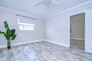 4420 67th St N, Saint Petersburg, FL 33709 - Photo 21