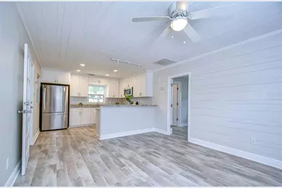 4420 67th Street N, Saint Petersburg, FL 33709 - Photo 9