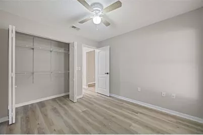 643 Lakemont Dr, Brandon, FL 33510 - Photo 15
