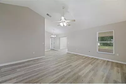 643 Lakemont Dr, Brandon, FL 33510 - Photo 9