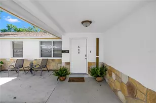 518 62nd Ave NE, Saint Petersburg, FL 33702 - Photo 3