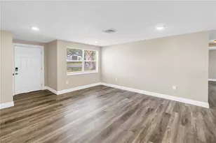 518 62nd Ave NE, Saint Petersburg, FL 33702 - Photo 5