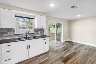518 62nd Avenue NE, Saint Petersburg, FL 33702 - Photo 13