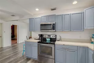 4200 29th Ave N, Saint Petersburg, FL 33713 - Photo 9