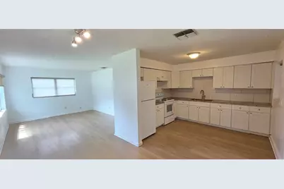 410 S Oakwood Avenue, Brandon, FL 33511 - Photo 5
