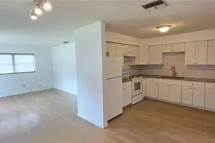 410 S Oakwood Ave, Brandon, FL 33511 - Photo 5