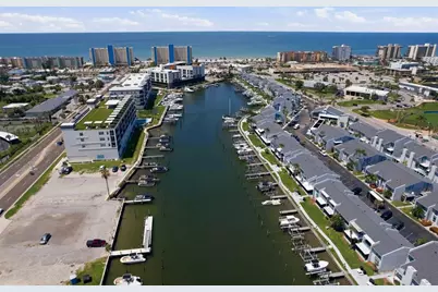 175 Medallion Boulevard #F, Madeira Beach, FL 33708 - Photo 37