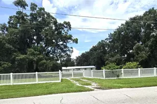 1214 Jerry Smith Rd, Dover, FL 33527 - Photo 9