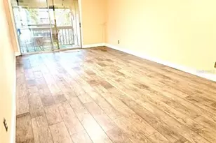 6310 Newtown Cir, Tampa, FL 33615 - Photo 5