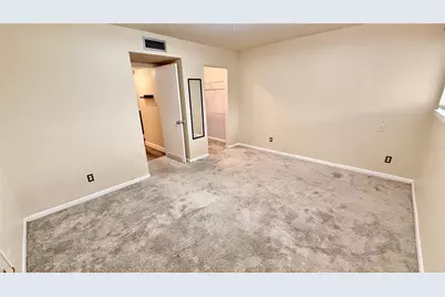6310 Newtown Circle #10C1, Tampa, FL 33615 - Photo 15