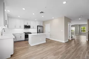 5351 Bridge St, Tampa, FL 33611 - Photo 1