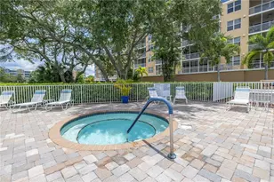 960 Starkey Rd, Largo, FL 33771 - Photo 47