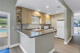 960 Starkey Rd, Largo, FL 33771 - Photo 41