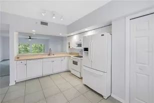 960 Starkey Rd, Largo, FL 33771 - Photo 31