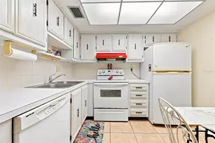 7321 Central Ave, Saint Petersburg, FL 33710 - Photo 9