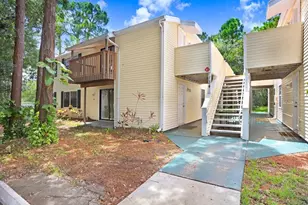 134 Sycamore Ln, Oldsmar, FL 34677 - Photo 1