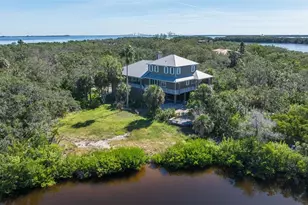 2000 Bayview Dr, Tierra Verde, FL 33715 - Photo 59